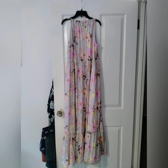 Jaase Dress - Picture 2 of 4